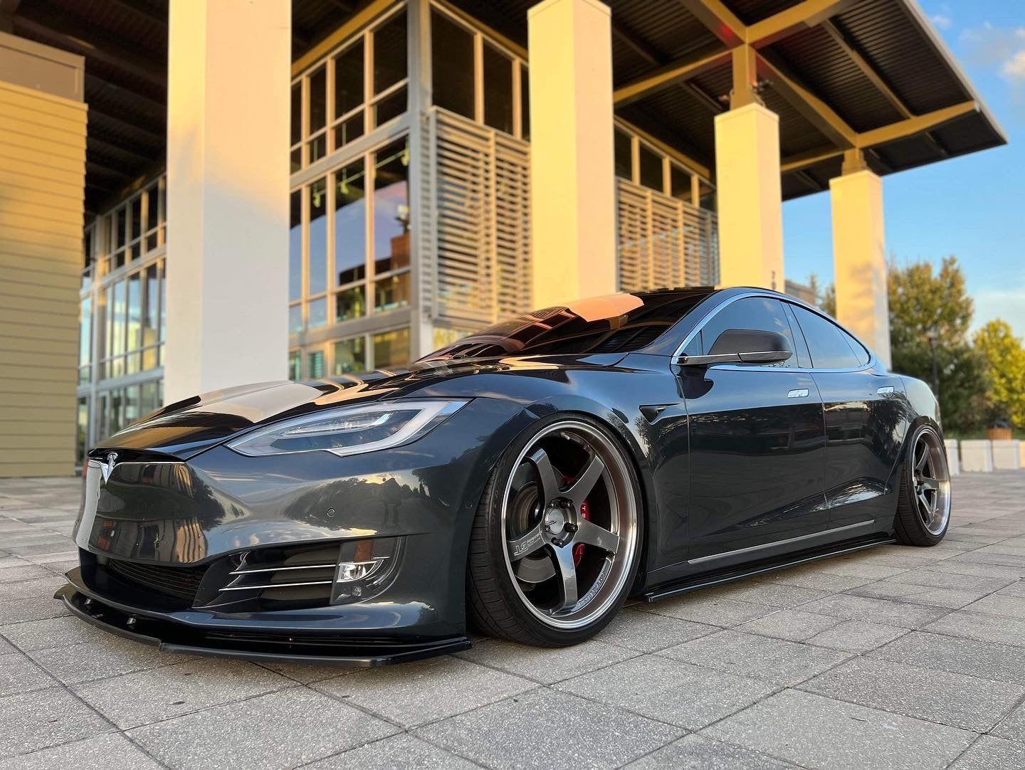 TGK Motorsport Dumpbox V2 - Tesla Model S / X (2013 - 2020)