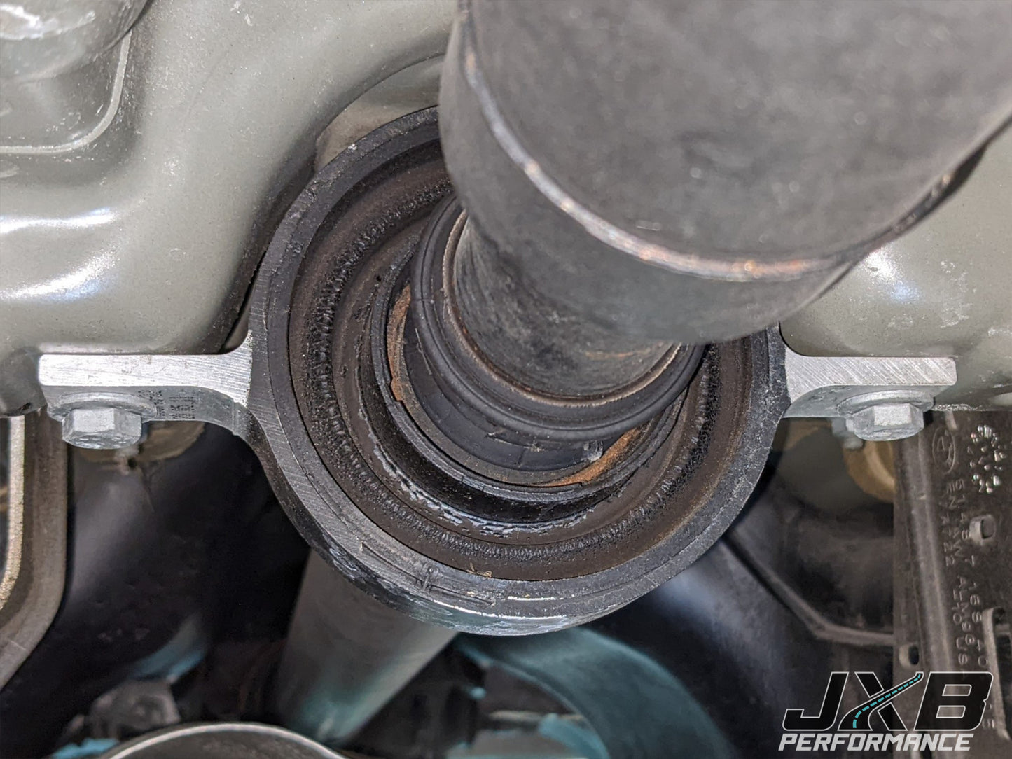 JXB Performance BMW E70/E71/F15/F16/F85/F86 X5/X6/X5 M/X6 M Driveshaft Center Support Bearing Carrier Upgrade