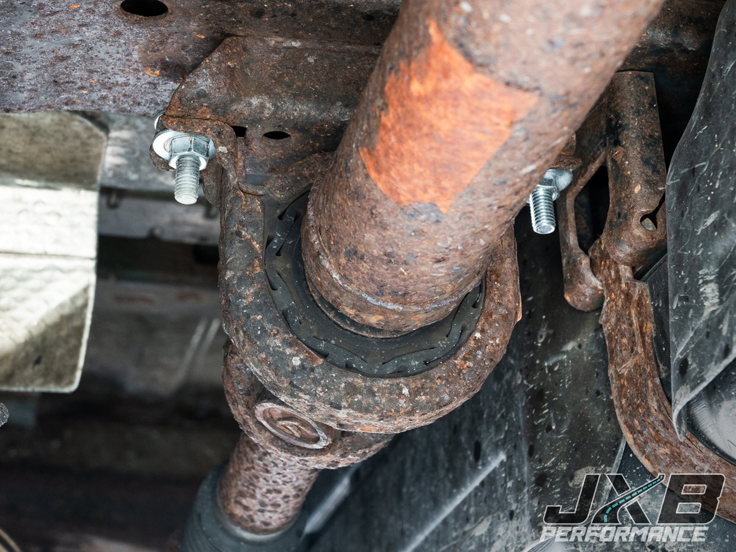 JXB Performance Ford F150 2004+ (10th/11th/12th/13th/14th gen) Driveshaft Center Support Bearing Carrier Upgrade